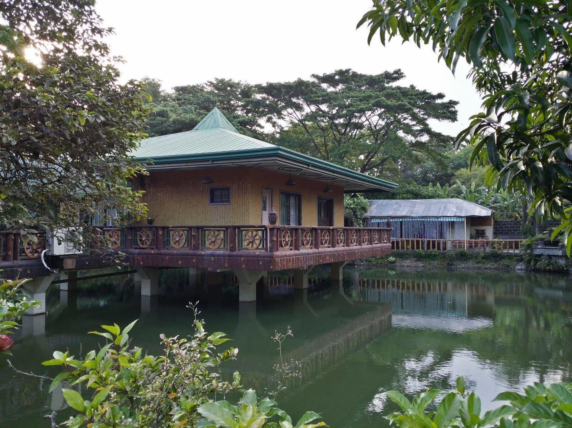 Villa Del Carmen Resort And Restaurant Bulacan Buitenkant foto